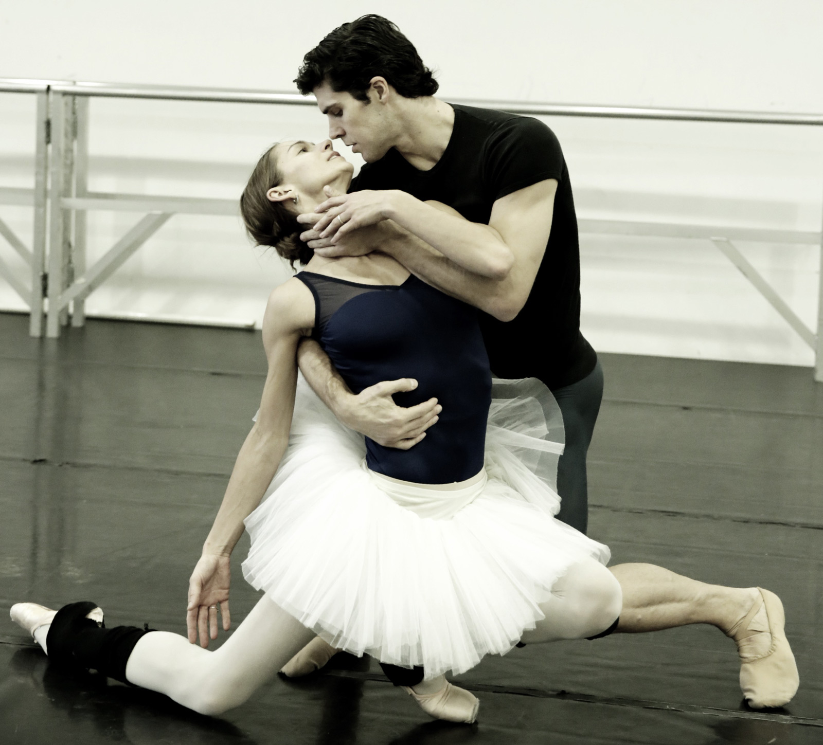 Roberto bolle torna alla scala con cinderella
